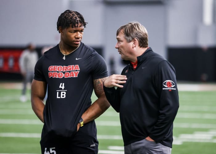 Georgia EDGE Nolan Smith talking to Kirby Smart